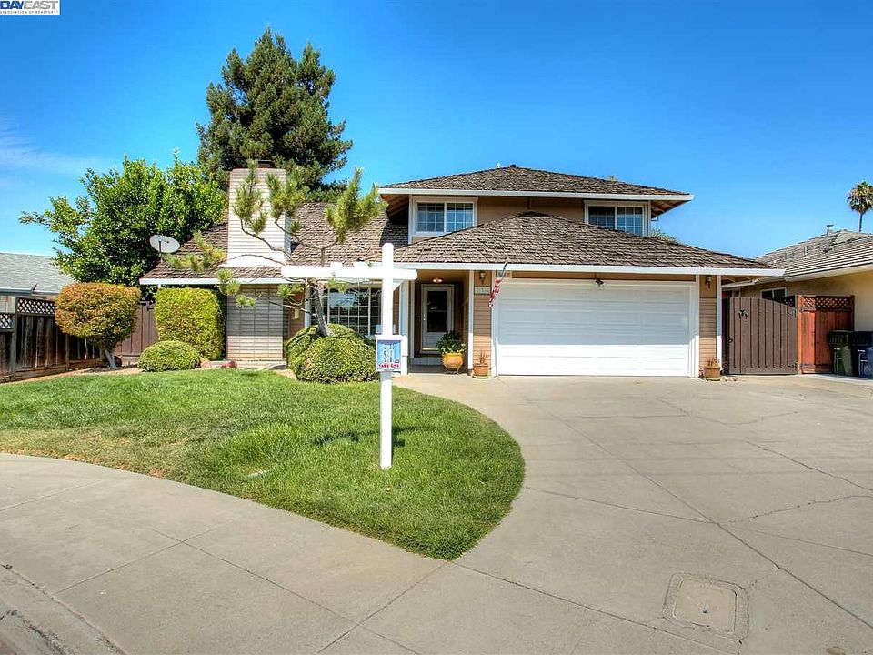 1st image of 722 Sunset Dr