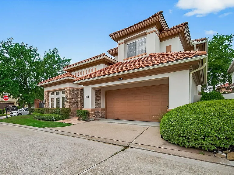11938 Rosebrier Park Ln — Photo 3