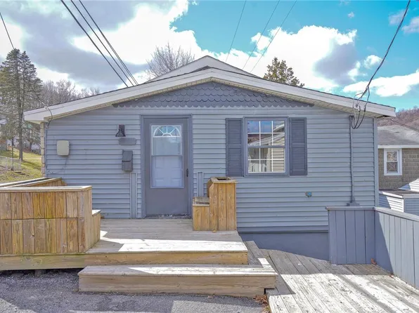 118 Greenwood St, Coaldale, PA 18218