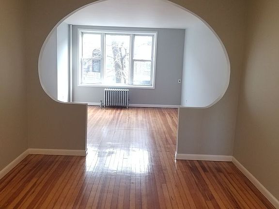 5th image of 30-26 49th St #1LEFT