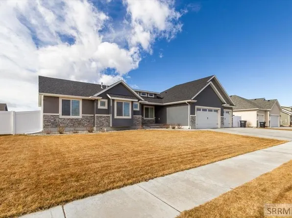1952 47th St, Ammon, ID 83401