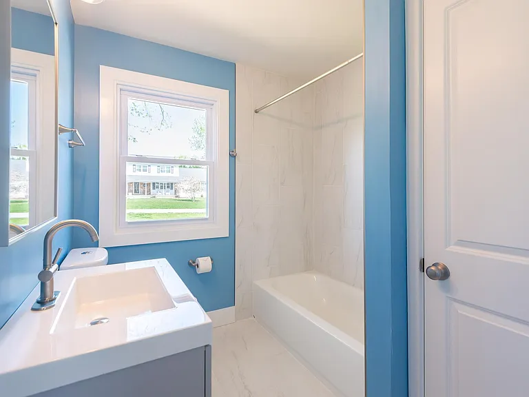 105 Meadow Rd — Photo 13