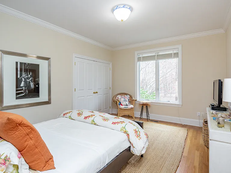34 Chatfields Ridge Rd — Photo 9