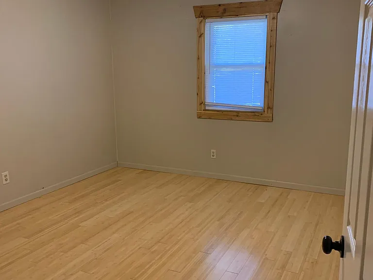 3438 S Clifton Ave — Photo 11