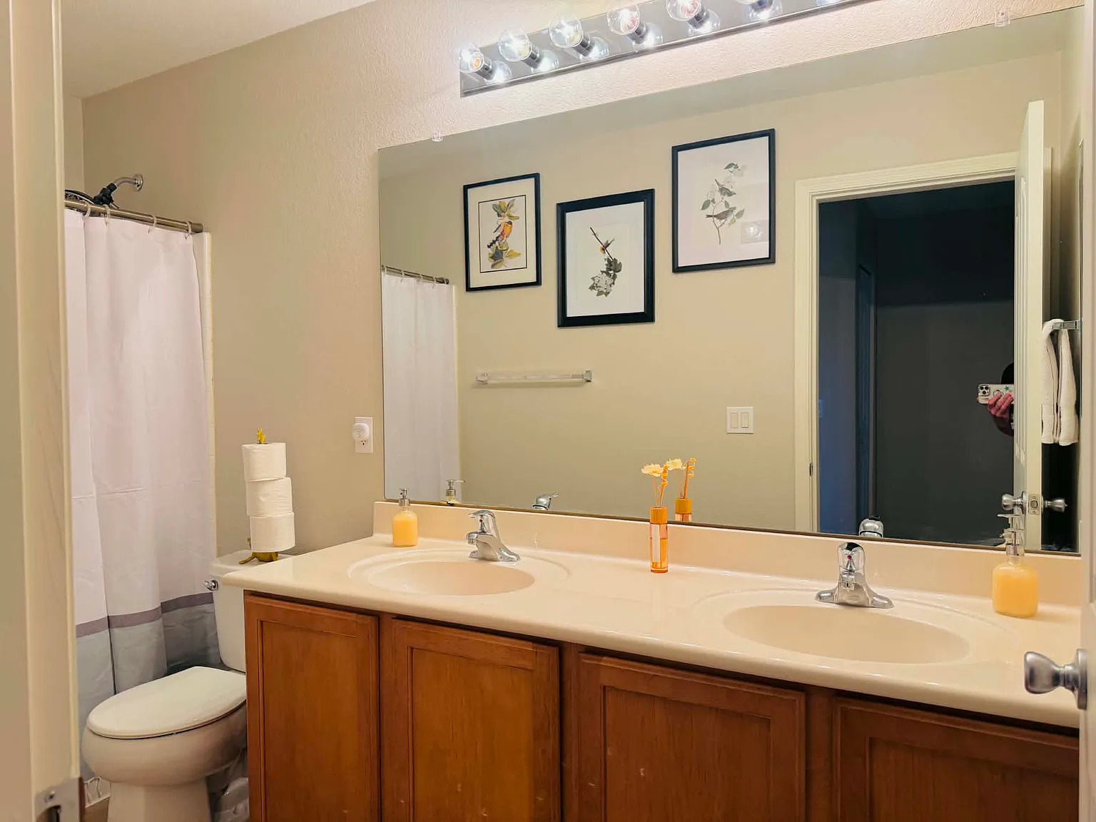 5 bed, 2900 sqft, $800 — Photo 4