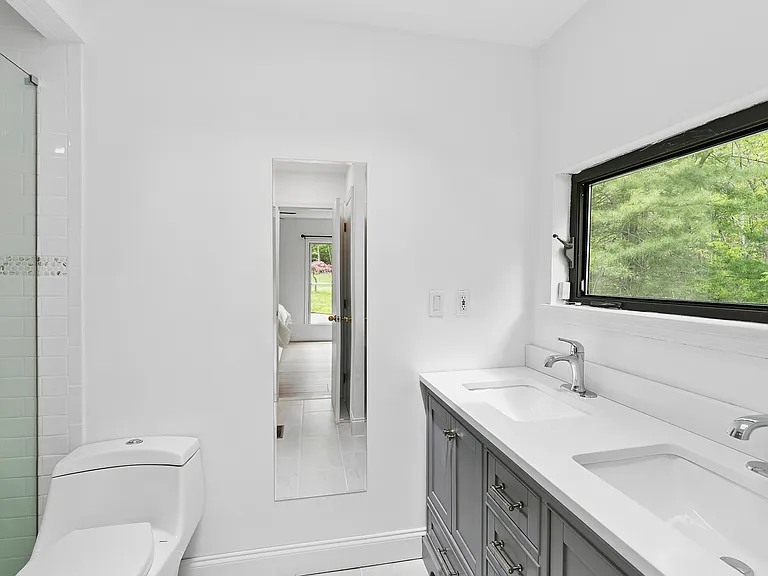 3 N Woods Ln — Photo 9