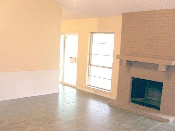 3rd image of 7407 Wineberry Dr