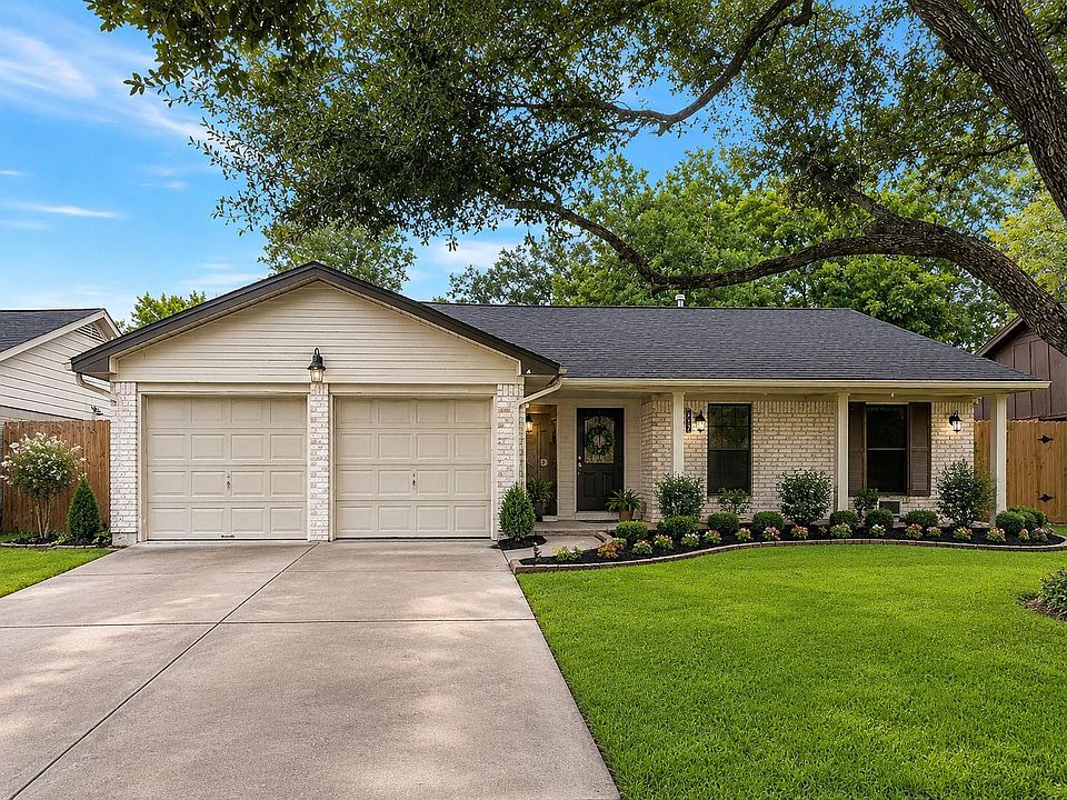 1st image of 807 Kirkwood Dr