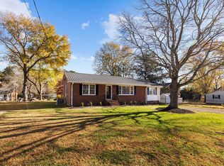 204 Maplewood St, Oxford, NC 27565