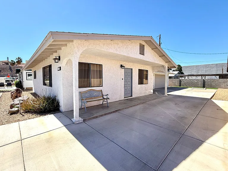 1188 Juanita Ln — Photo 1
