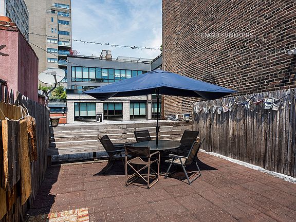 5th image of 206 E 13th St APT 4