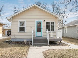2419 S 12th St, Council Bluffs, IA 51501