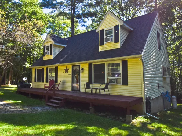 1168 Sierra Trails Dr, East Stroudsburg, PA 18302