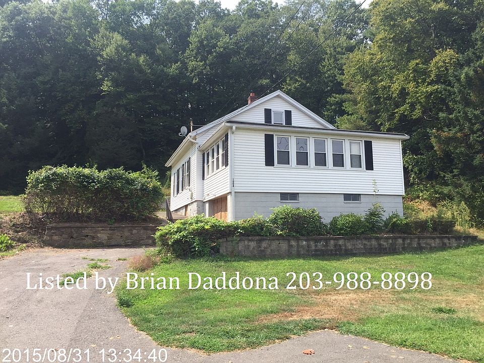 2nd image of 1004 Howe Ave