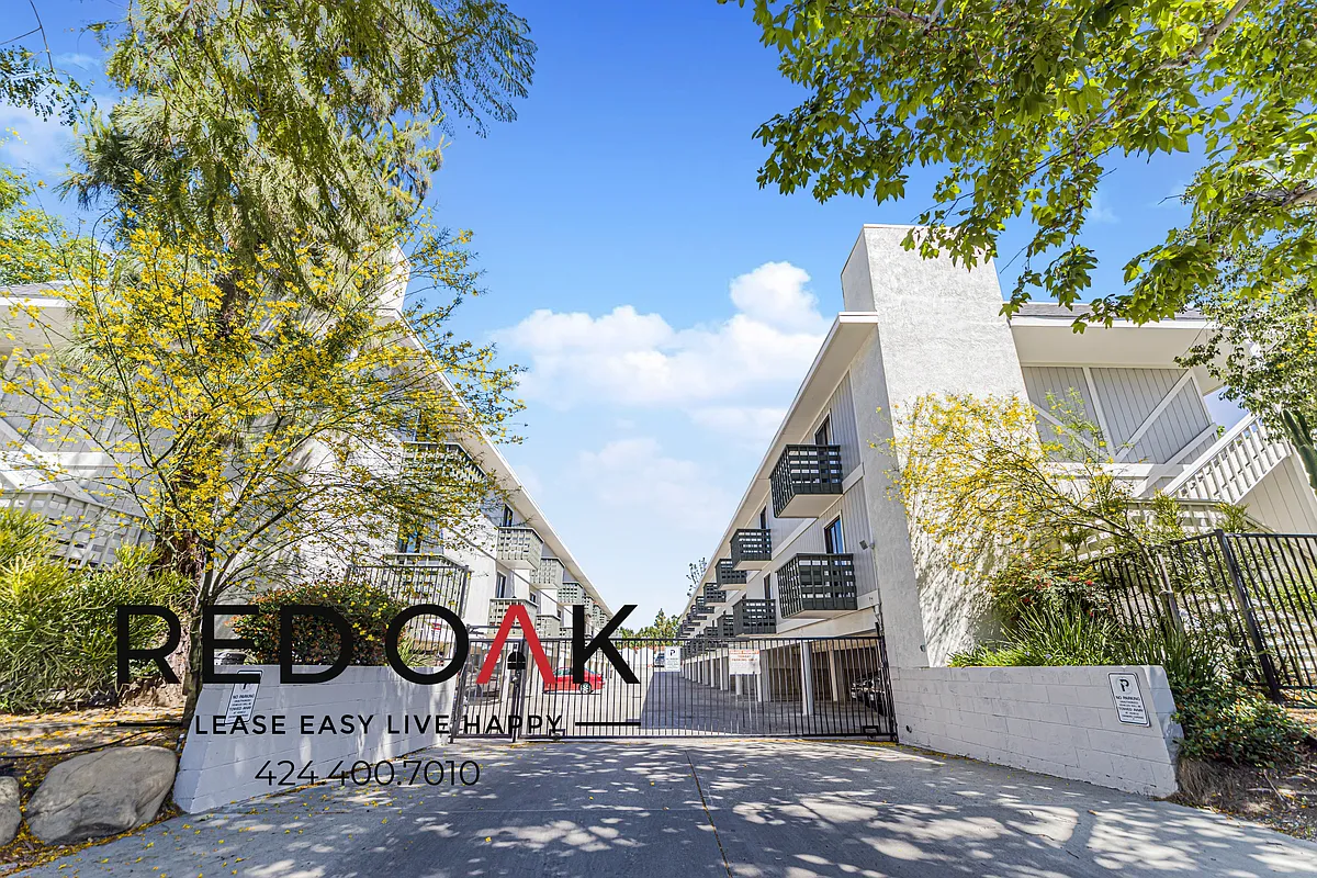 Building Photo - Halstead Garden