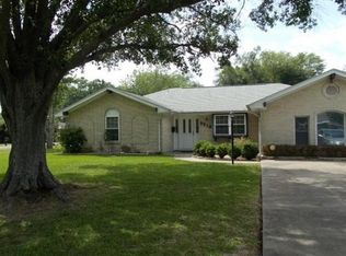 3318 Memphis Ave, Nederland, TX 77627