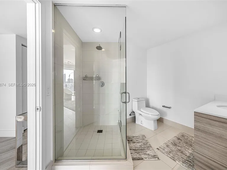 121 NE 34th St #1704 — Photo 13