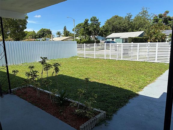 3rd image of 1336 NW 6th Ave