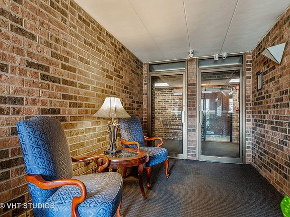 2nd image of 477 Graceland Ave APT 3B