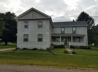 106 S Commercial St, Baileyville, IL 61007