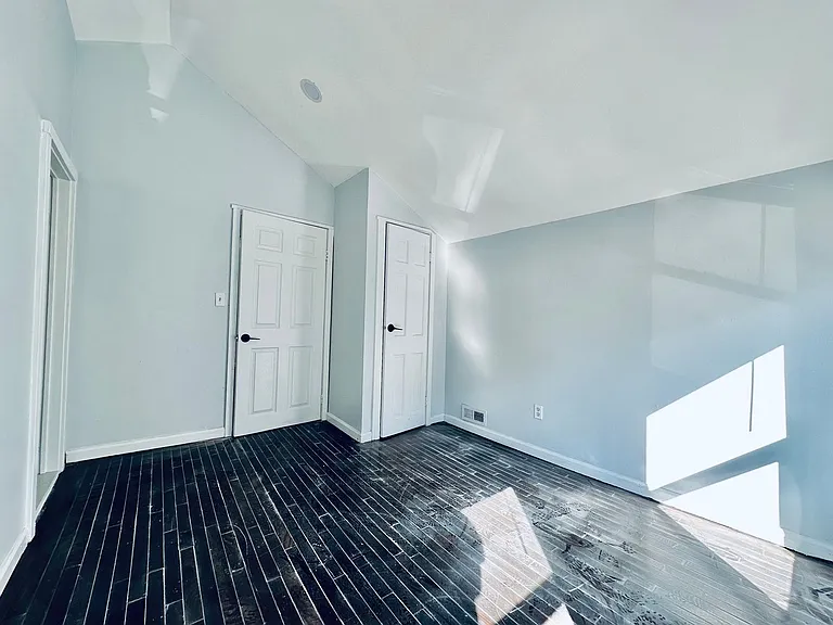 10 Kensington St — Photo 14