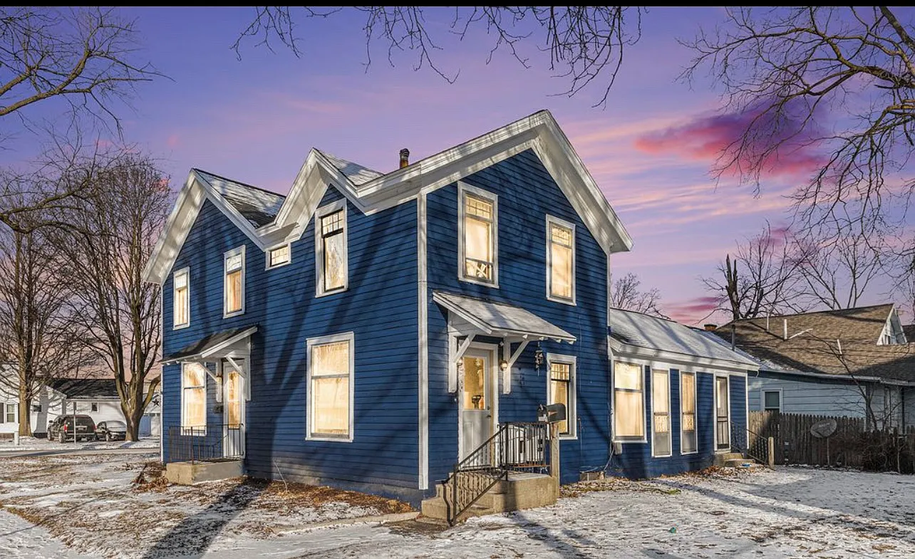 200 E Grove St #2 photo 1