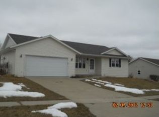 138 Deanna Dr, Evansville, WI 53536