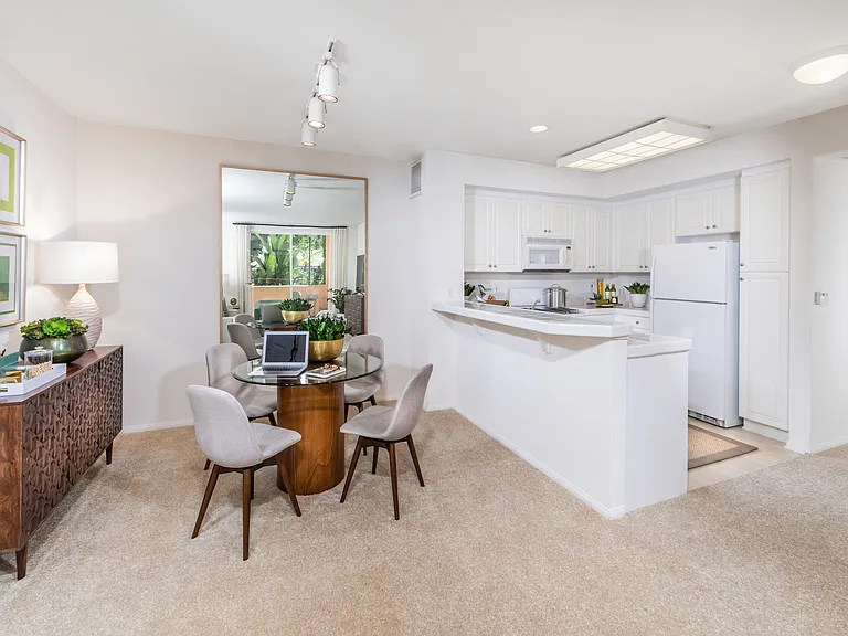 Quail Hill Apartment Homes — Photo 18