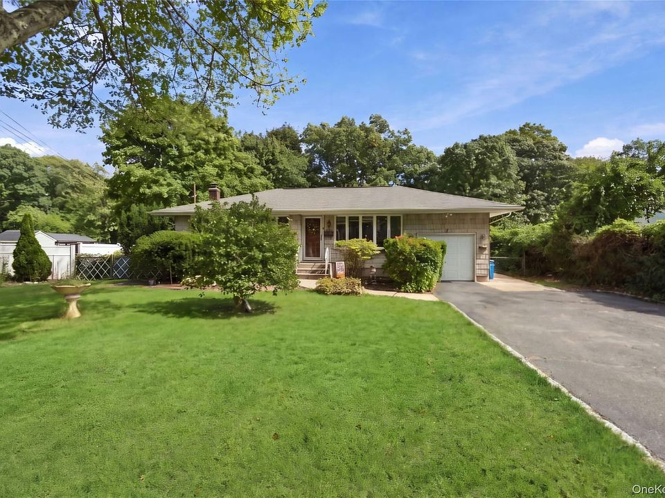 1st image of 1024 Howells Road