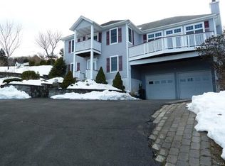 100 Hillside Ave, Nyack, NY 10960