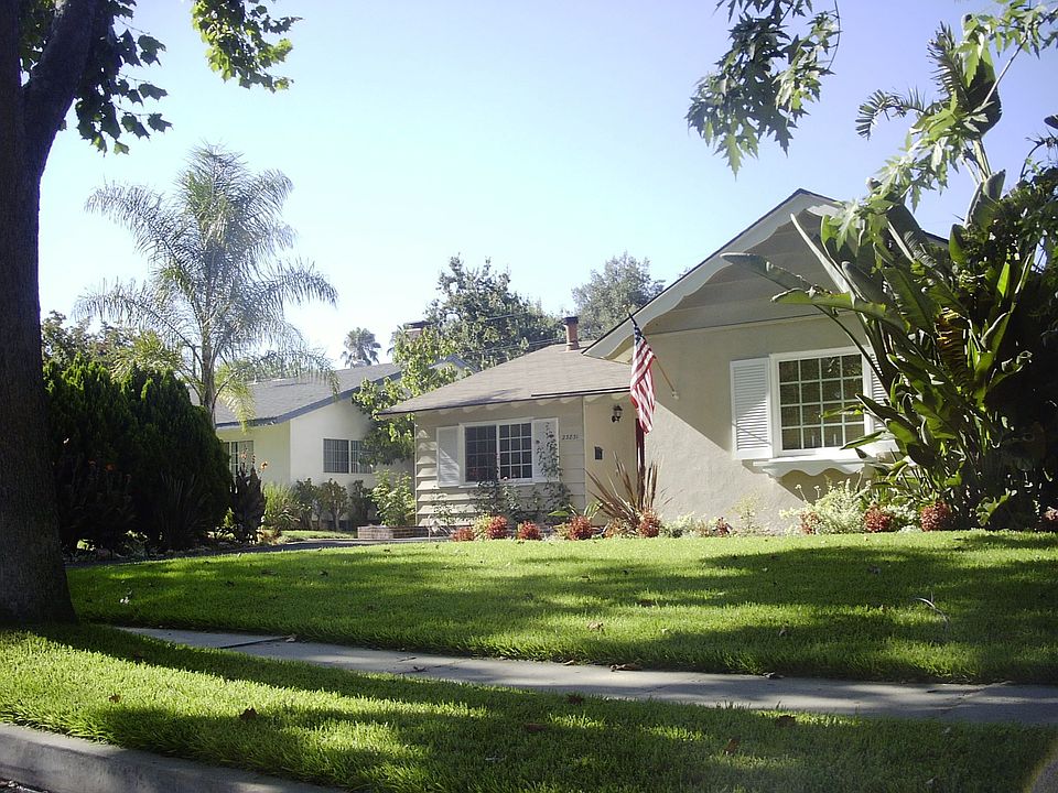 1st image of 23831 Archwood St