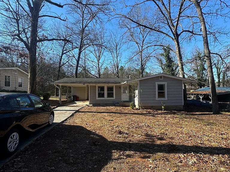 5205 Heather Ln — Photo 1