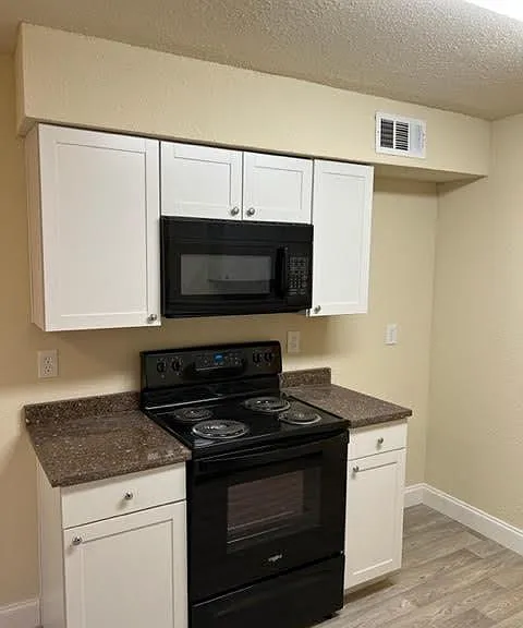 500 Tuscaloosa Ave SW #4 — Photo 4