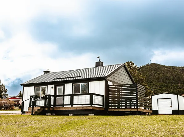 104 W Alden St, Sundance, WY 82729