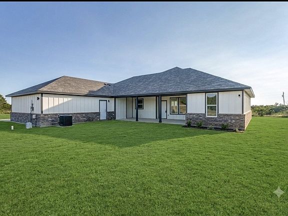 3rd image of 1338 County Road 308
