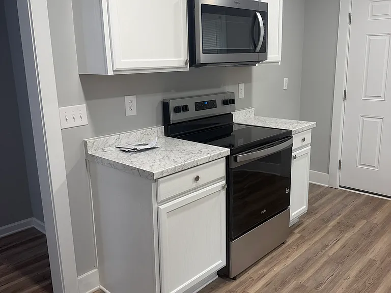 307 Arey Ave — Photo 7