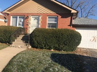 15225 5th Ave, Phoenix, IL 60426