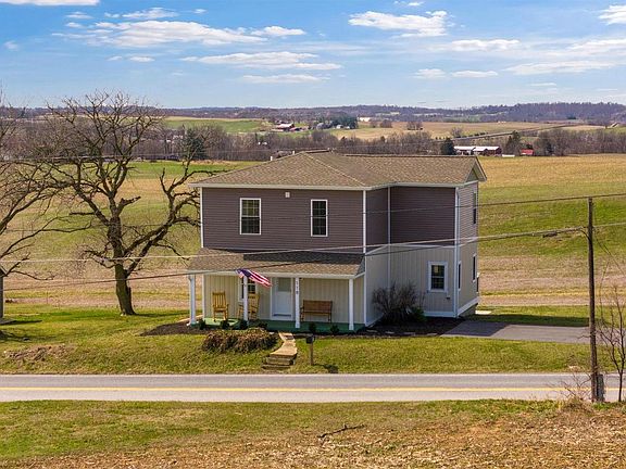 2nd image of 118 S Clear Ridge Rd