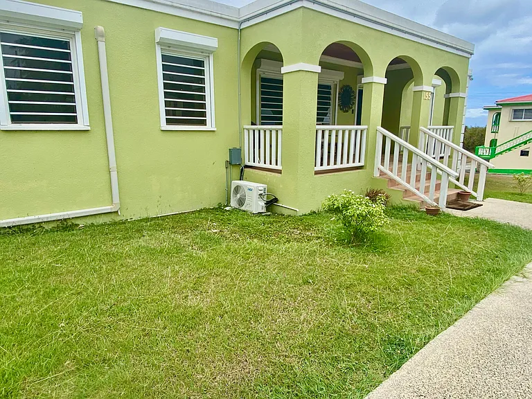 155 La Reine Ki St — Photo 20