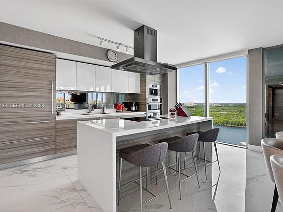5th image of 330 Sunny Isles Blvd Unit 5-2301