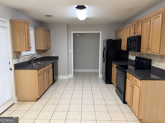 5th image of 110 Gailey Ct