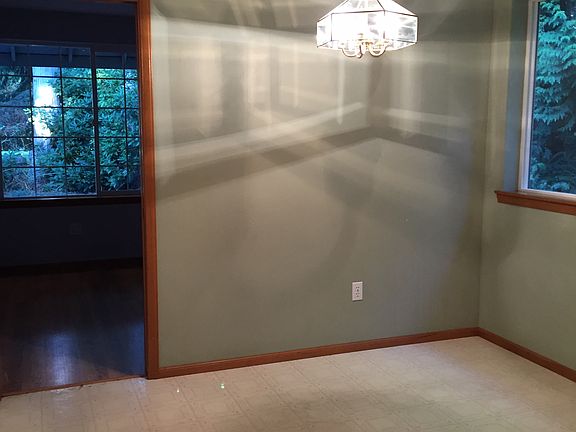 4th image of 6347 NE Ponderosa Blvd