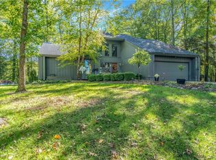 600 Hidden Valley Dr NE, Warren, OH 44484