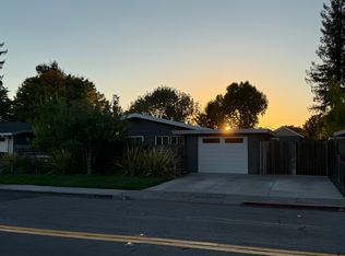 1217 Hahman Dr, Santa Rosa, CA 95405