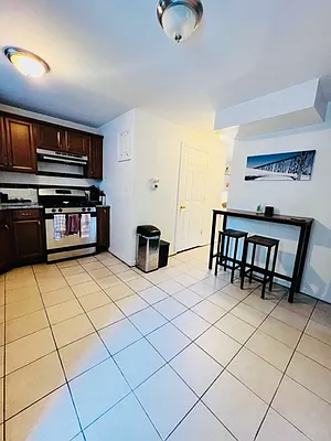 Rented by Nest Seekers International | media 6