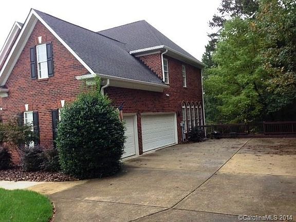 4th image of 2935 Providence Trail Ln