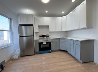19 Pine St #1A, Staten Island, NY 10301
