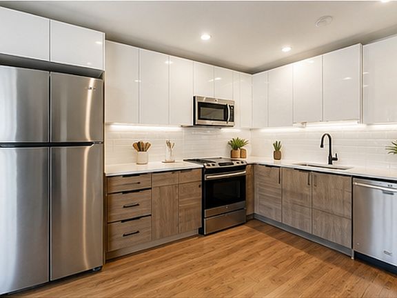 2nd image of 1540 Putnam Ave #2B