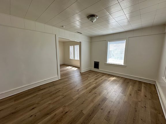 4th image of 14213 Bon View Ave