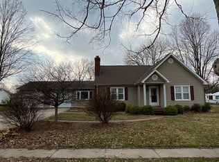 304 N Illinois St, Camp Point, IL 62320